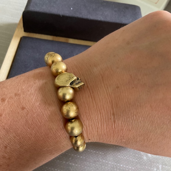 Alexander McQueen Gold Beaded Skull Bracelet - Picture 3 of 4